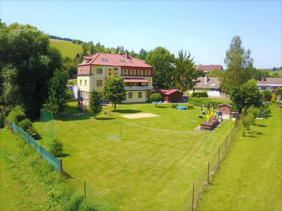 Penzion Horacko Uncin Exteriör bild